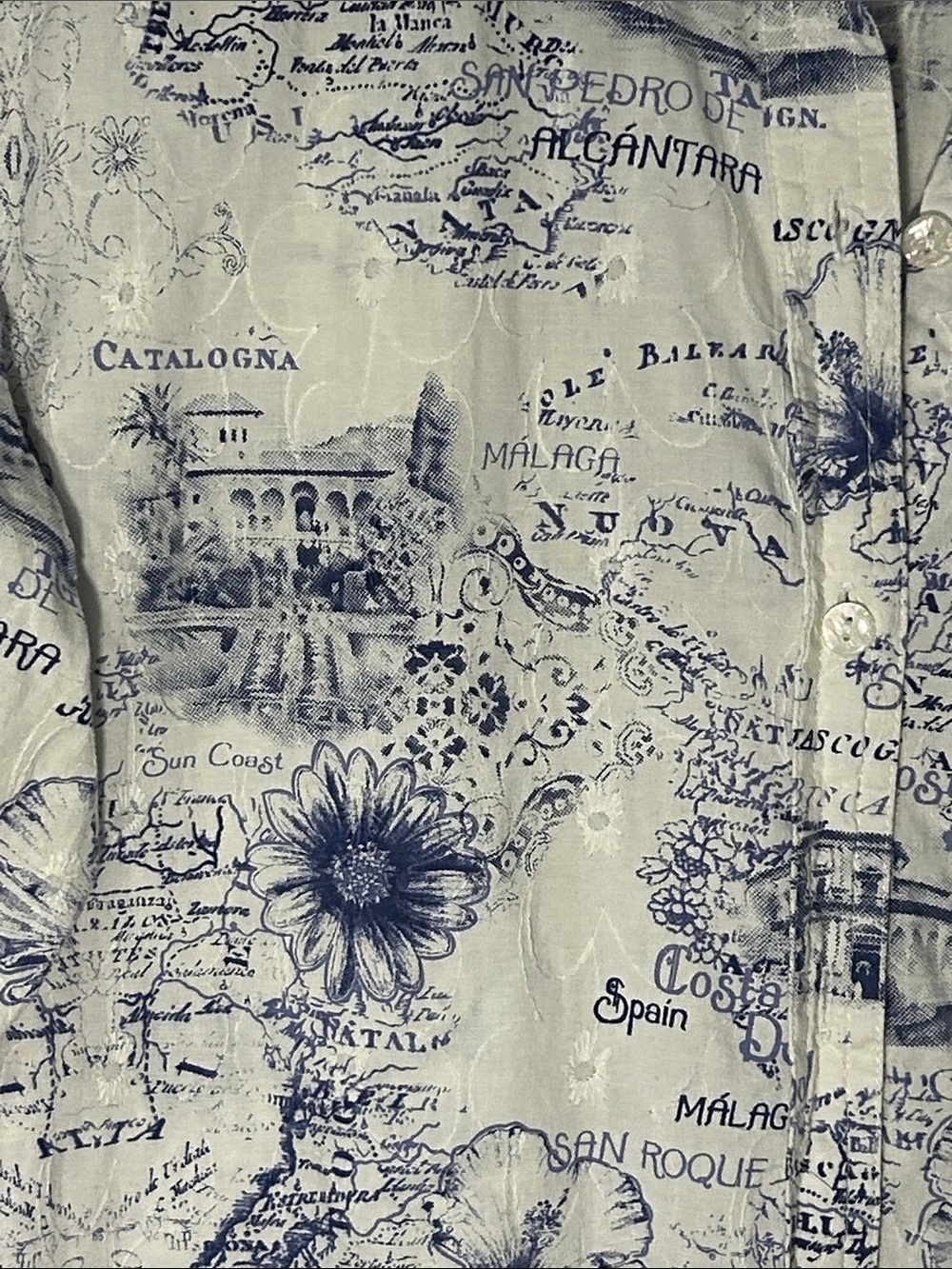 Alia Women’s Large Blue White Spain Toile Print Button Front 3/4 Sleeve Blouse - Picture 4 of 9